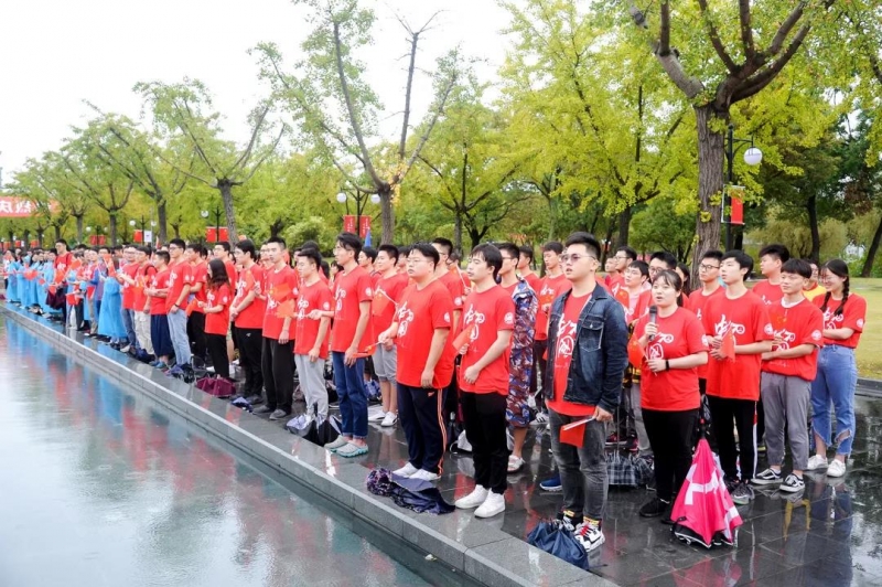 http://news.fudan.edu.cn/uploadfile/2019/1002/20191002073015660.jpg